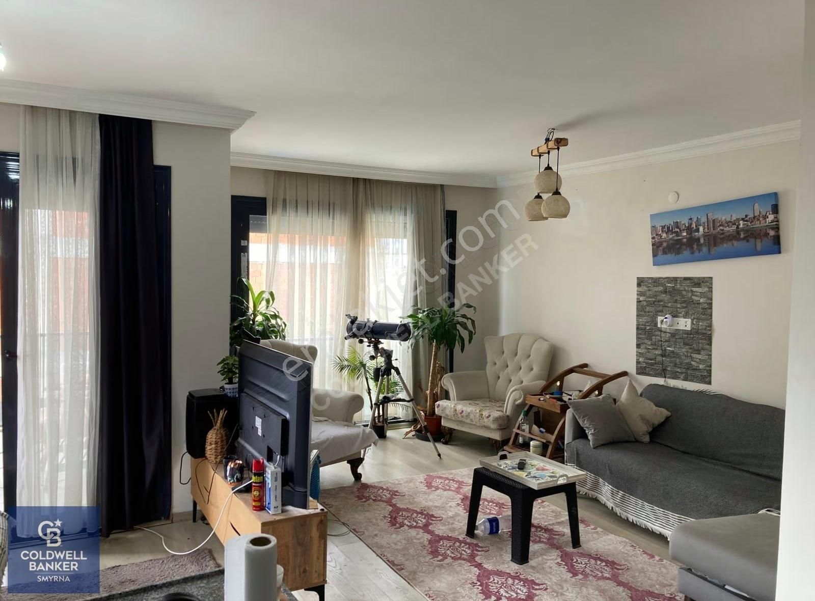 Cb Smyrna' Dan Çeşme' De Merkezi Lokasyonda Satılık Villa - Görsel 17