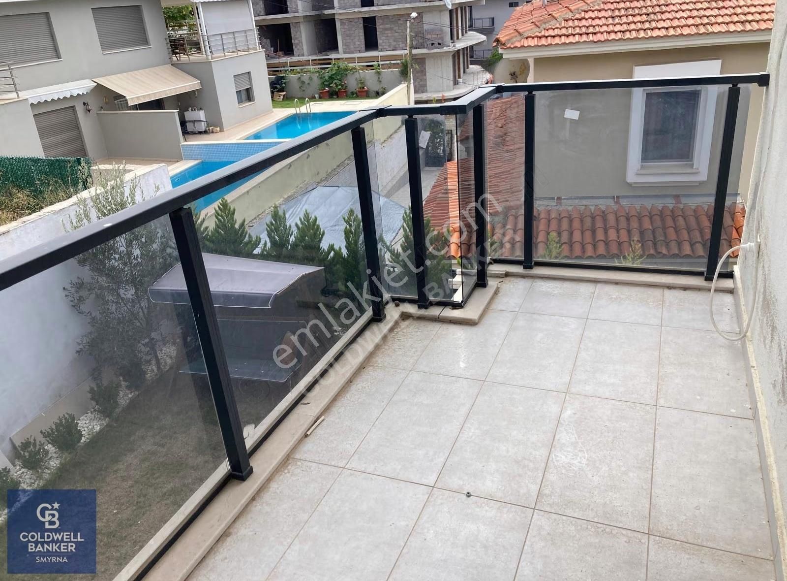 Cb Smyrna' Dan Çeşme' De Merkezi Lokasyonda Satılık Villa - Görsel 19