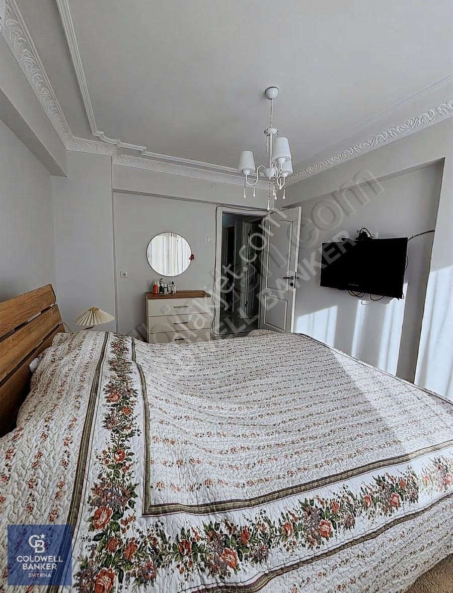 Basın Sitesi'nde Yenilenmiş, Deniz Manzaralı Lüks Daire - Görsel 2