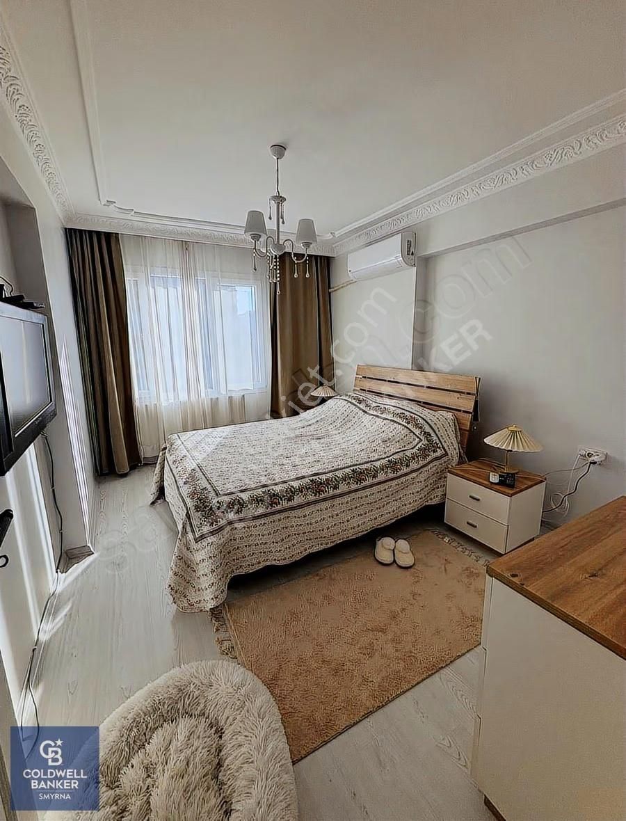 Basın Sitesi'nde Yenilenmiş, Deniz Manzaralı Lüks Daire - Görsel 3