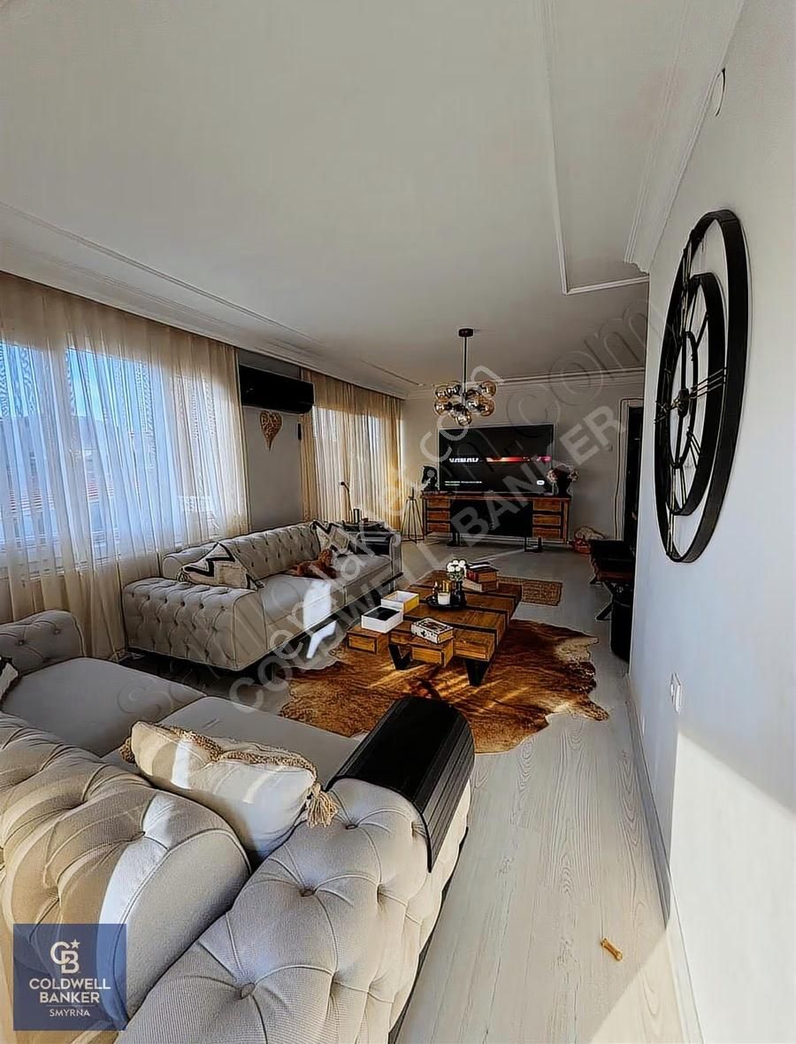 Basın Sitesi'nde Yenilenmiş, Deniz Manzaralı Lüks Daire - Görsel 5