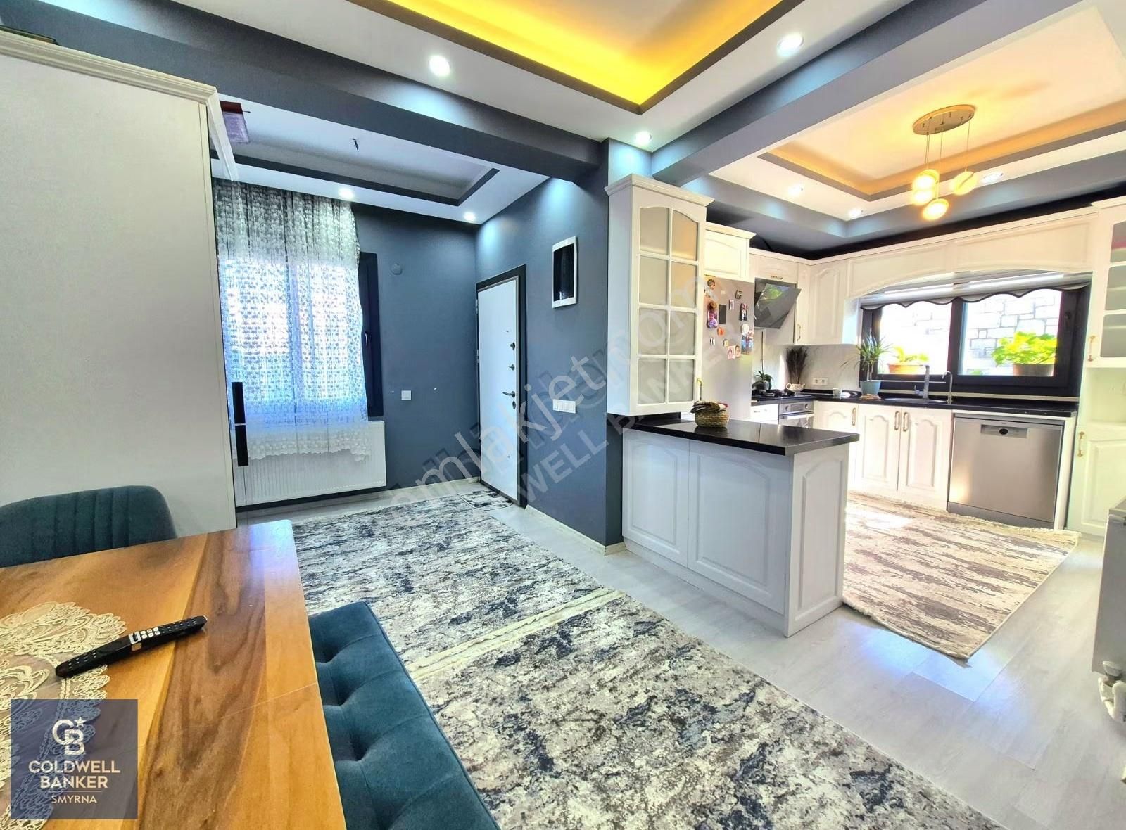 Çeşme Musalla'da Satılık Triplex 10+4 İki Havuzlu İkiz Villa - Görsel 28