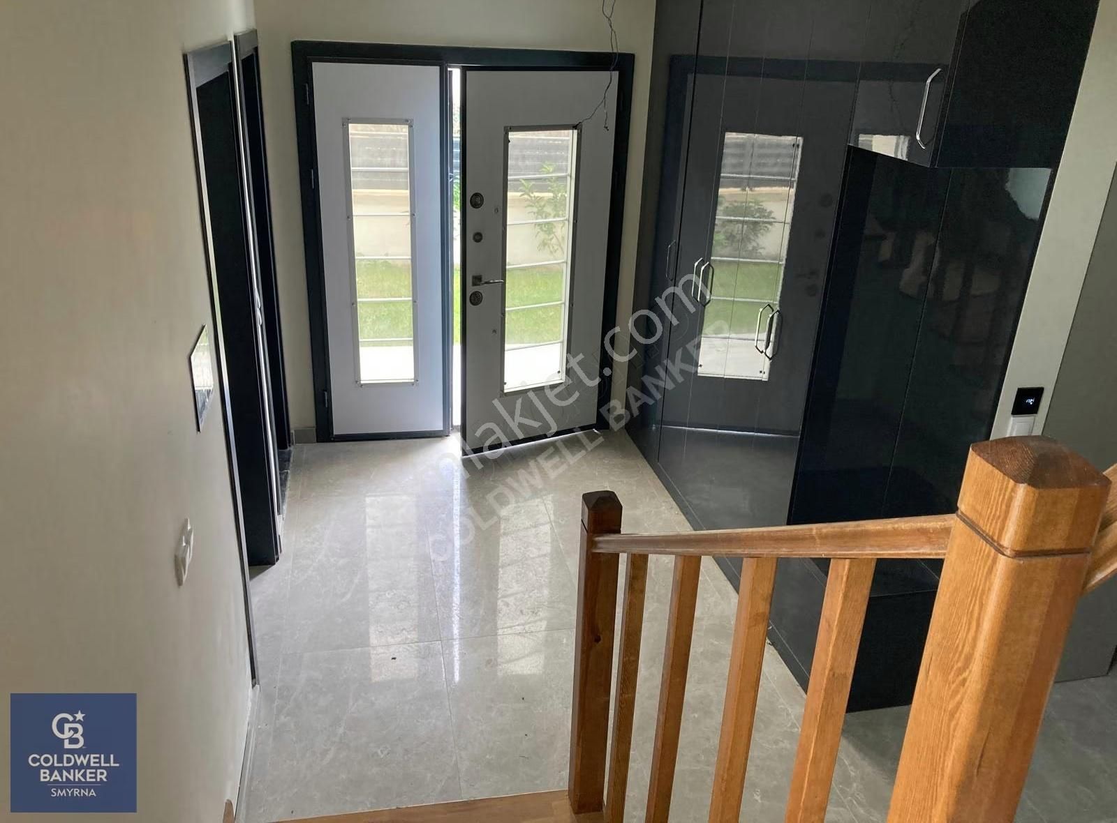 Cb Smyrna'dan Çeşme Ilıca'da Müstakil Havuzlu Villa - Görsel 4