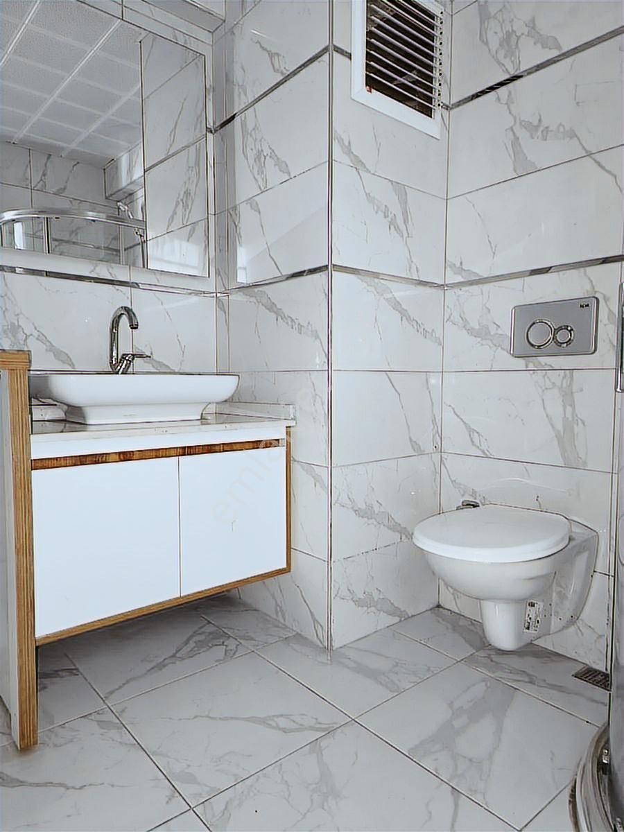 Bahçelievler Mahallesinde Sıfır 3+1 Ebeveyn Banyolu Arakat Ferah - Görsel 18