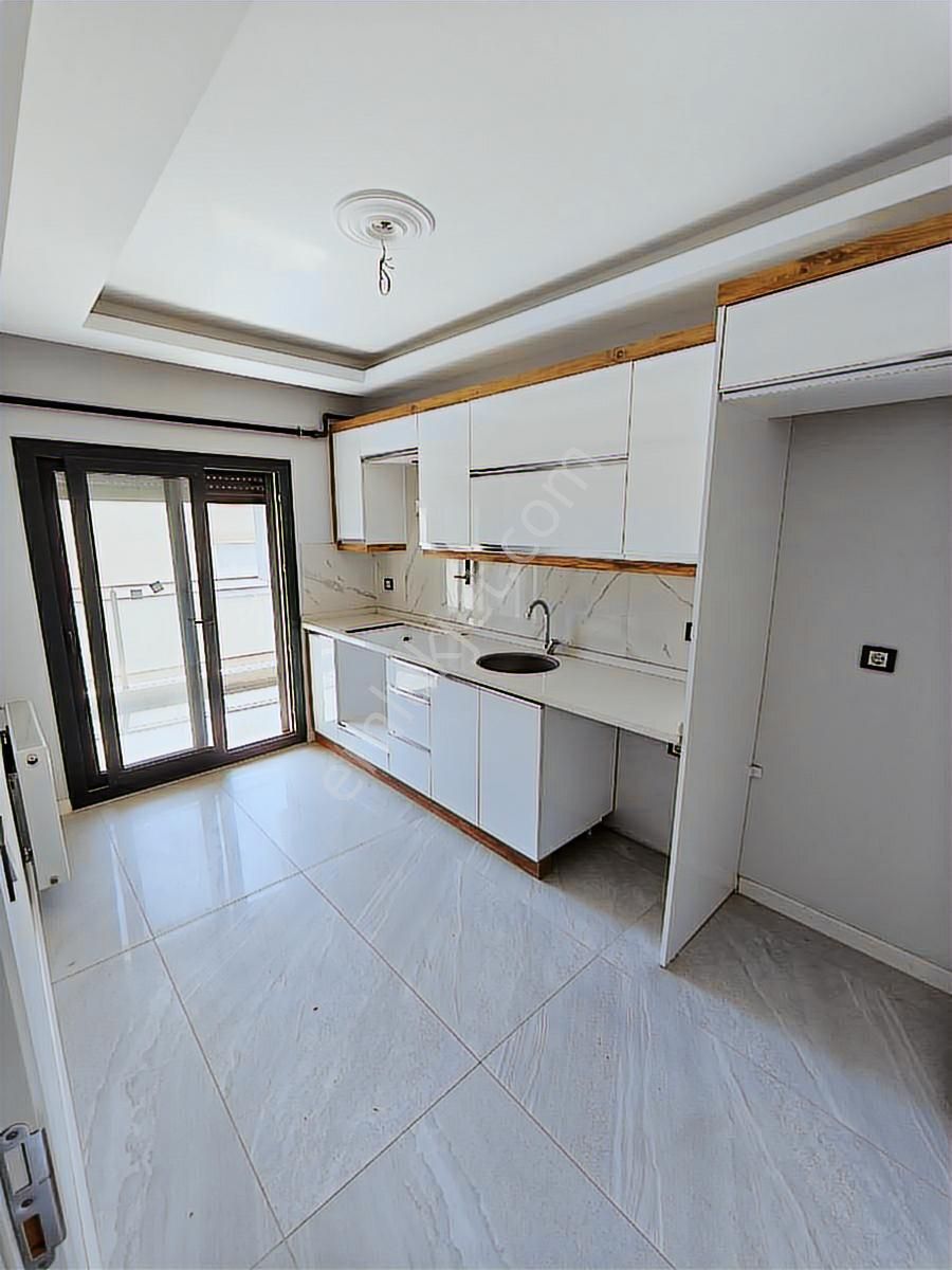 Bahçelievler Mahallesinde Sıfır 3+1 Ebeveyn Banyolu Arakat Ferah - Görsel 16