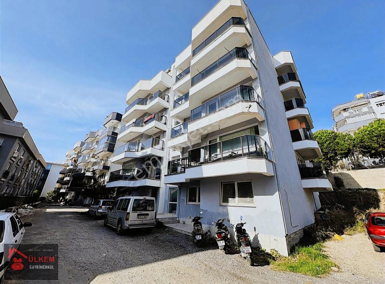 İkiçeşmelikte 5+1 Dublex Geniş Teraslı Oturumlu Daire