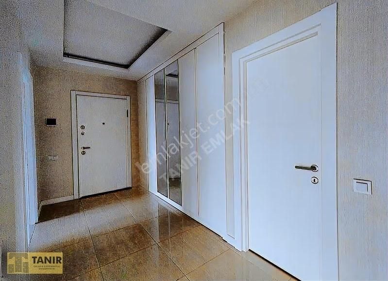 Beylikdüzü Vira İstanbul Sitesinde Kiralık Lüx Site İçi Daire - Görsel 8