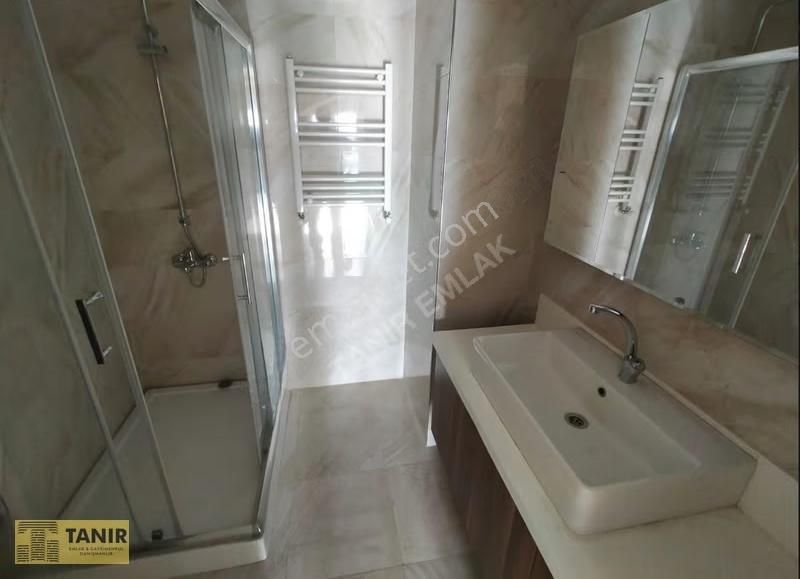 Beylikdüzü Vira İstanbul Sitesinde Kiralık Lüx Site İçi Daire - Görsel 21