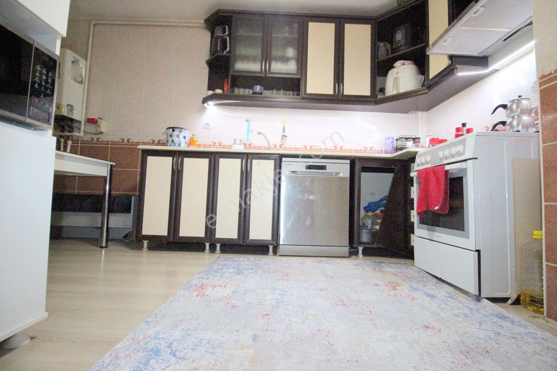 Hemdem Gayrimenkul'den Kazımkarabekir'de Arakatta Ön Cephe 130 M2 Ebeveyn Banyolu 3+1 Satılık Daire - Görsel 9