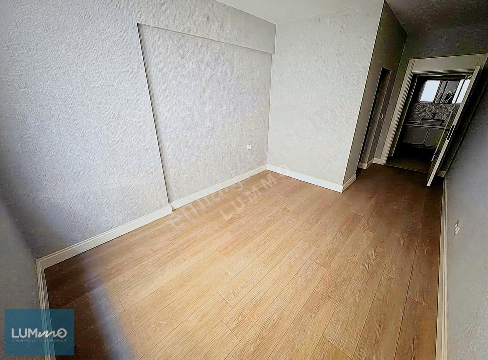 Lummo'dan Dikmen Polis Evi Yakını Teras Balkonlu 1+1 Lüks Daire - Görsel 3