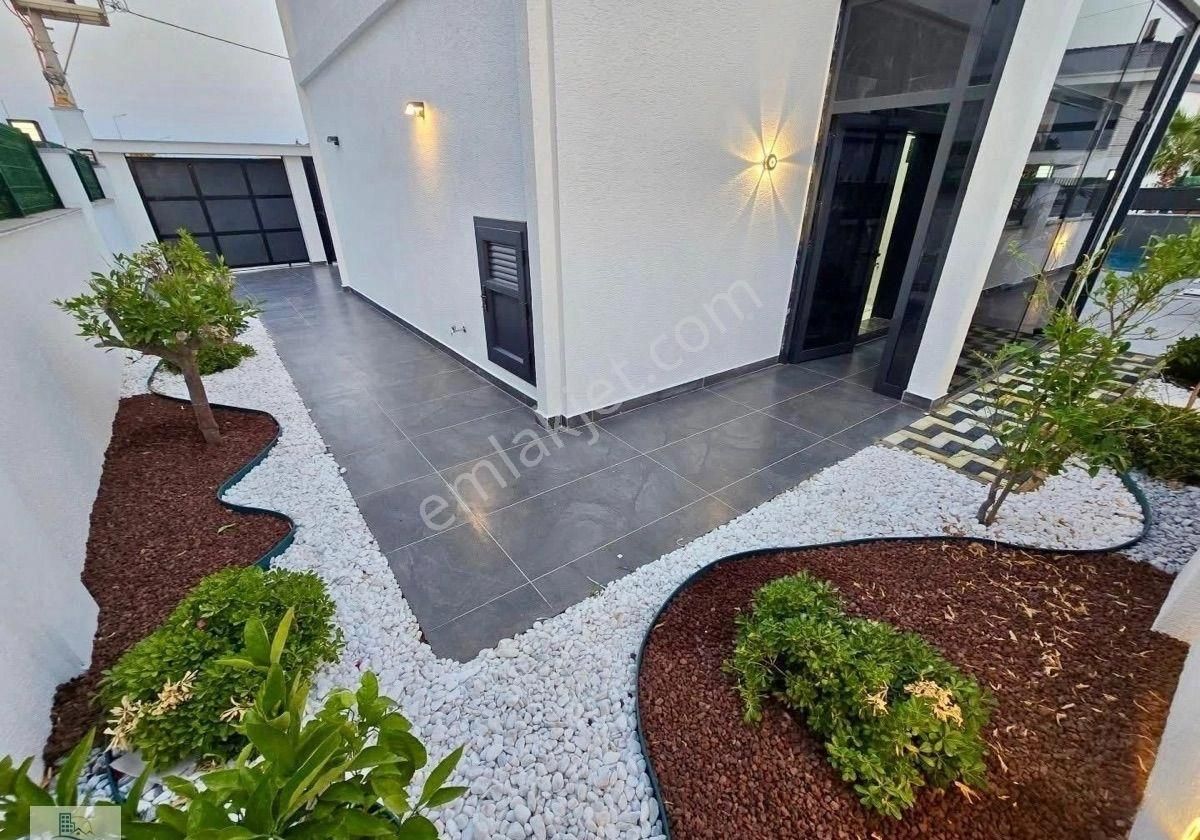 Didim Efeler Mahallesi’nde 318 Metre Arsa İçinde Havuzlu 4 + 1 Lüks Villa - Görsel 30