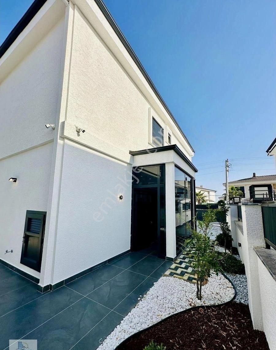 Didim Efeler Mahallesi’nde 318 Metre Arsa İçinde Havuzlu 4 + 1 Lüks Villa - Görsel 15