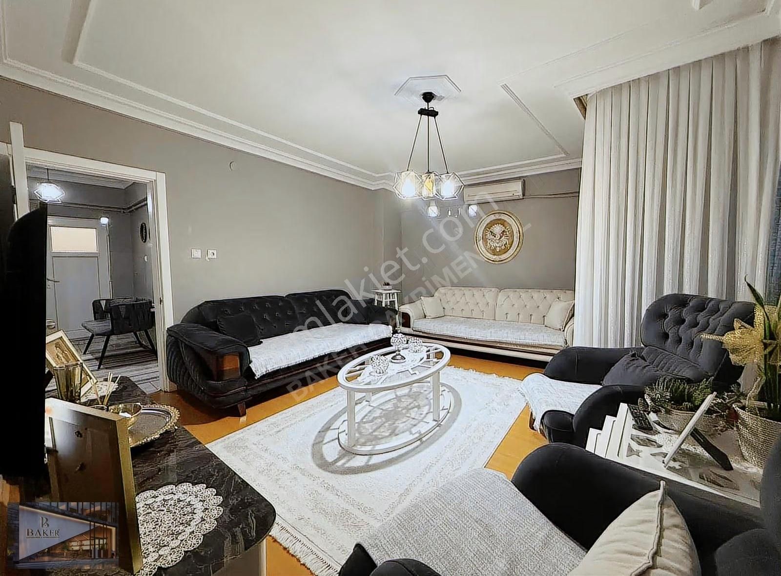 Baker'den Yeni Karamanda Kapalı Mutfak Bakımlı Satılık 2+1