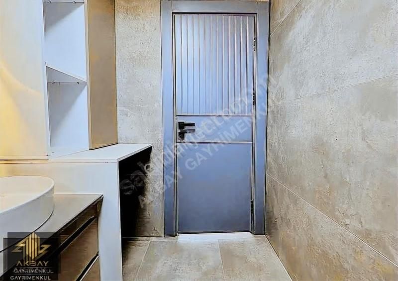 İskanlı Geniş Bahçeli Yerden Isıtmalı Havuzlu Sitede Geniş 1+1 - Görsel 14