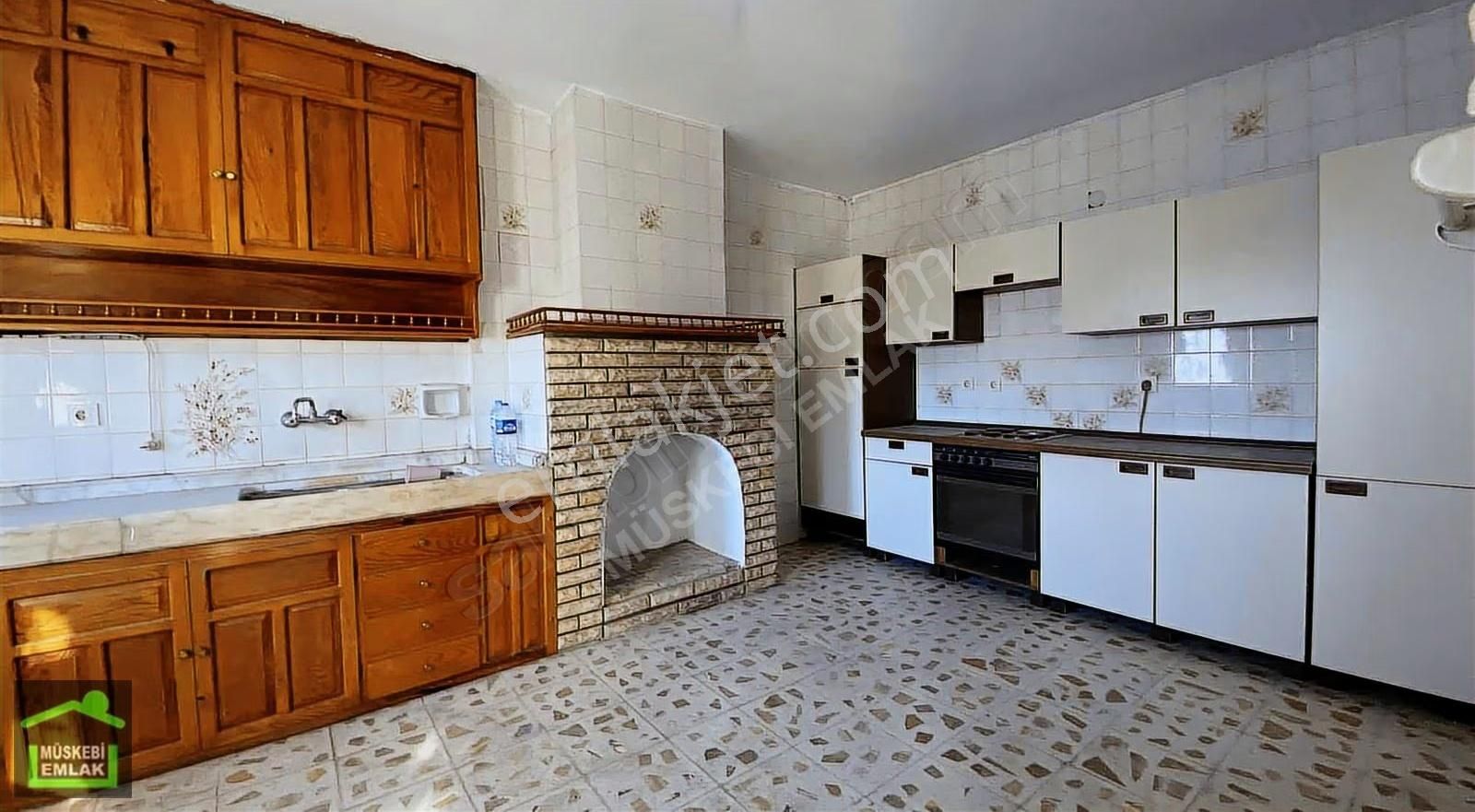 Bodrum Ortakent Merkezde 3+2 Kiralık Üst Kat Daire - Görsel 22