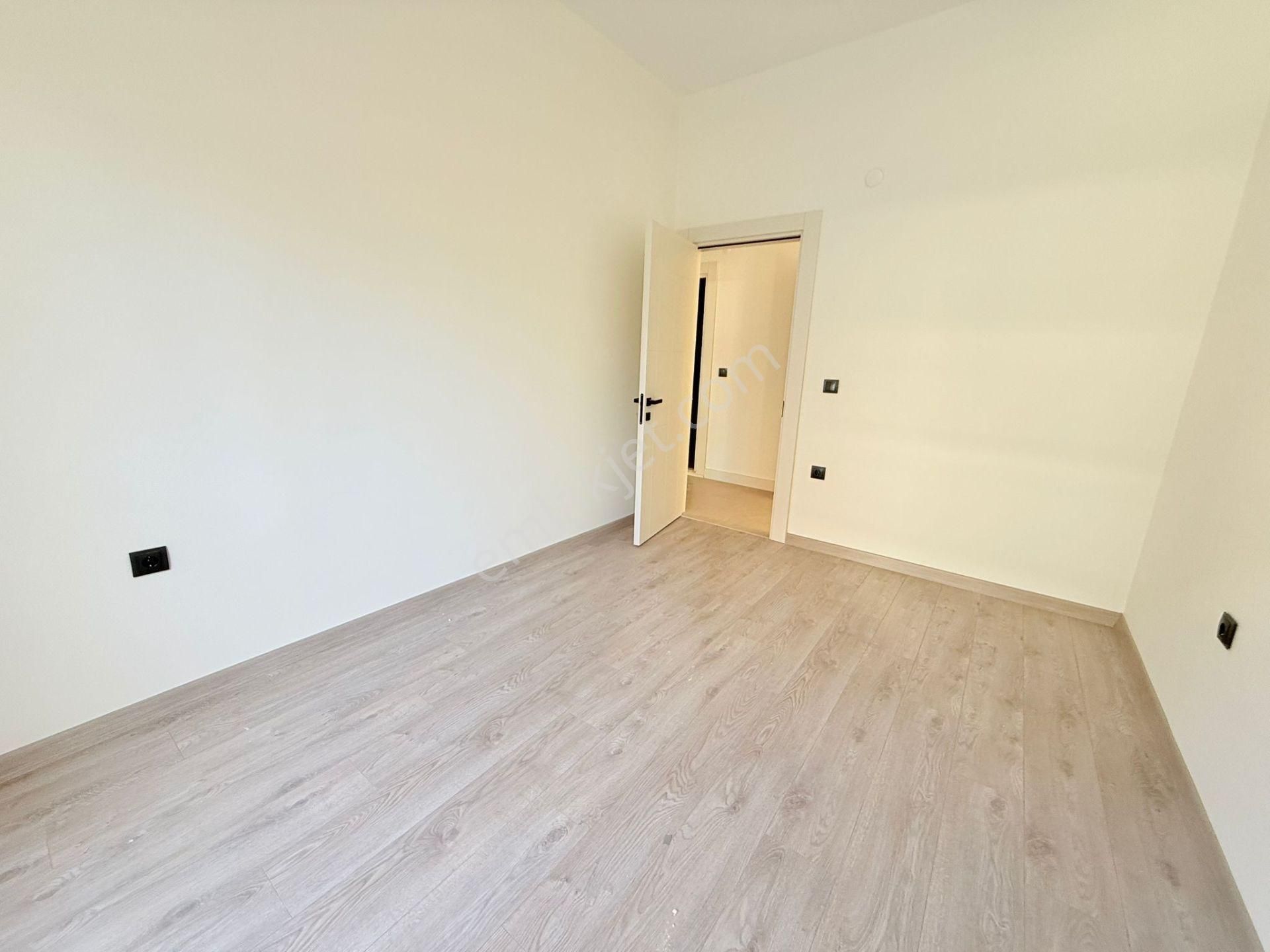 Kusadasında Satılık 7/24 Güvenlik-havuz-fitness-otopark-sosyal Alan-3+1/145 M2 Fırsat Daireler - Görsel 19