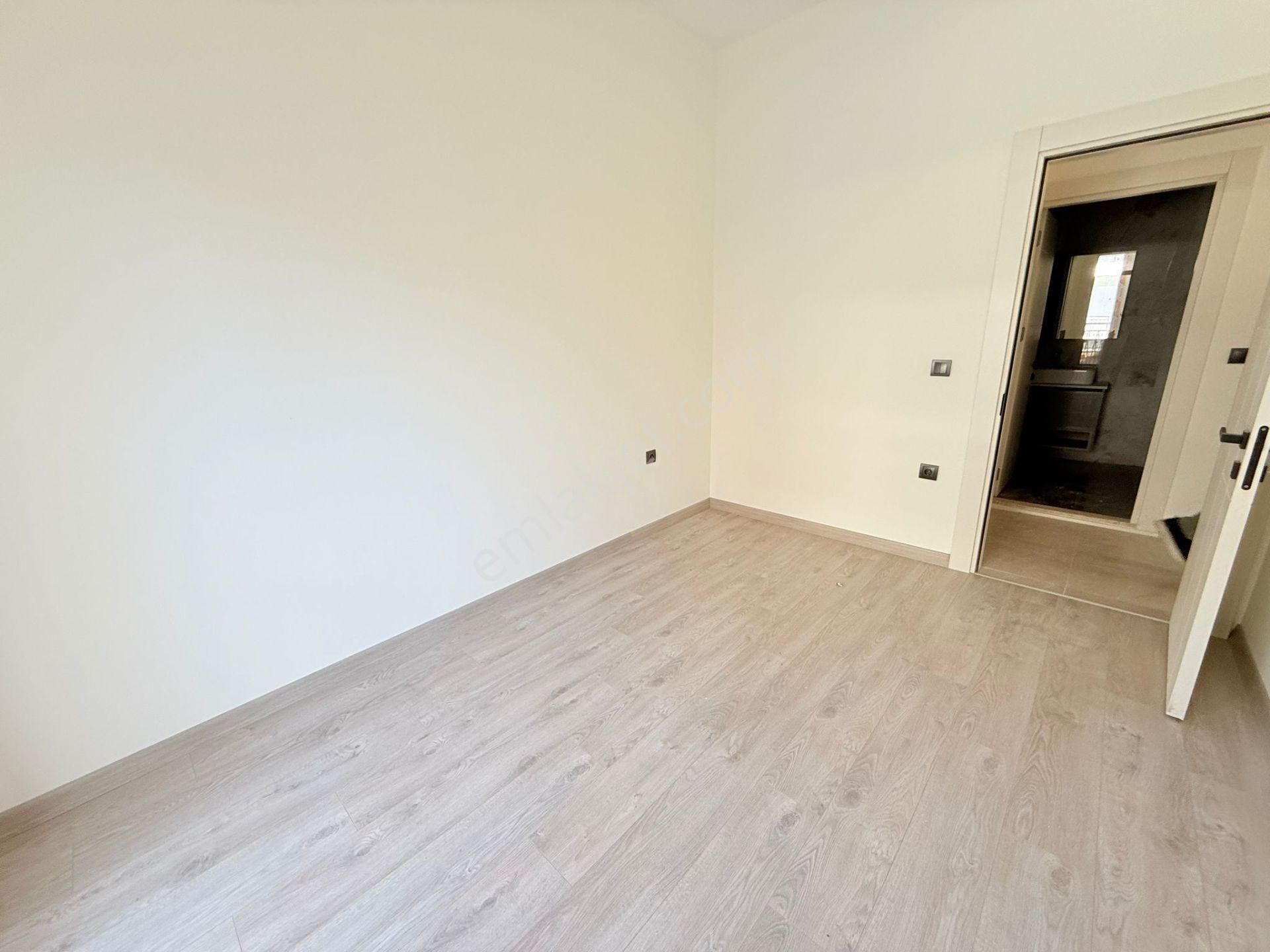 Kusadasında Satılık 7/24 Güvenlik-havuz-fitness-otopark-sosyal Alan-3+1/145 M2 Fırsat Daireler - Görsel 22