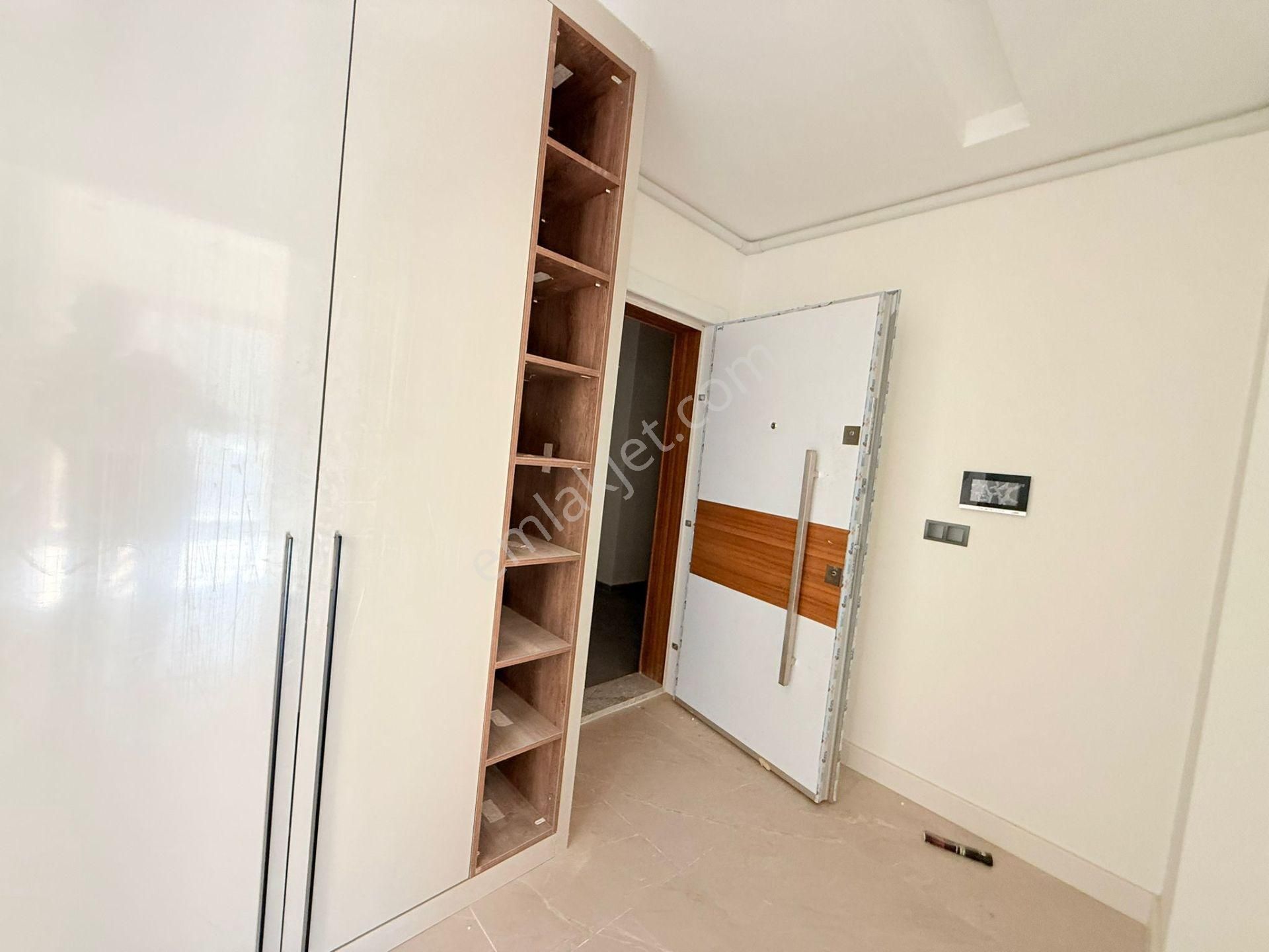 Kusadasında Satılık 7/24 Güvenlik-havuz-fitness-otopark-sosyal Alan-3+1/145 M2 Fırsat Daireler - Görsel 11