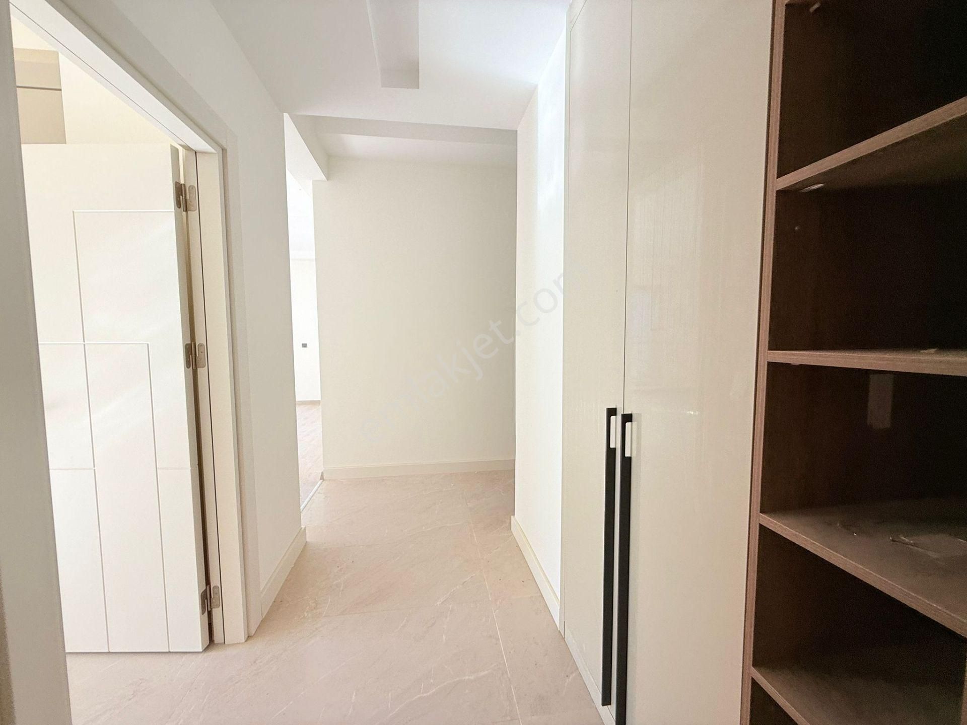 Kusadasında Satılık 7/24 Güvenlik-havuz-fitness-otopark-sosyal Alan-3+1/145 M2 Fırsat Daireler - Görsel 30