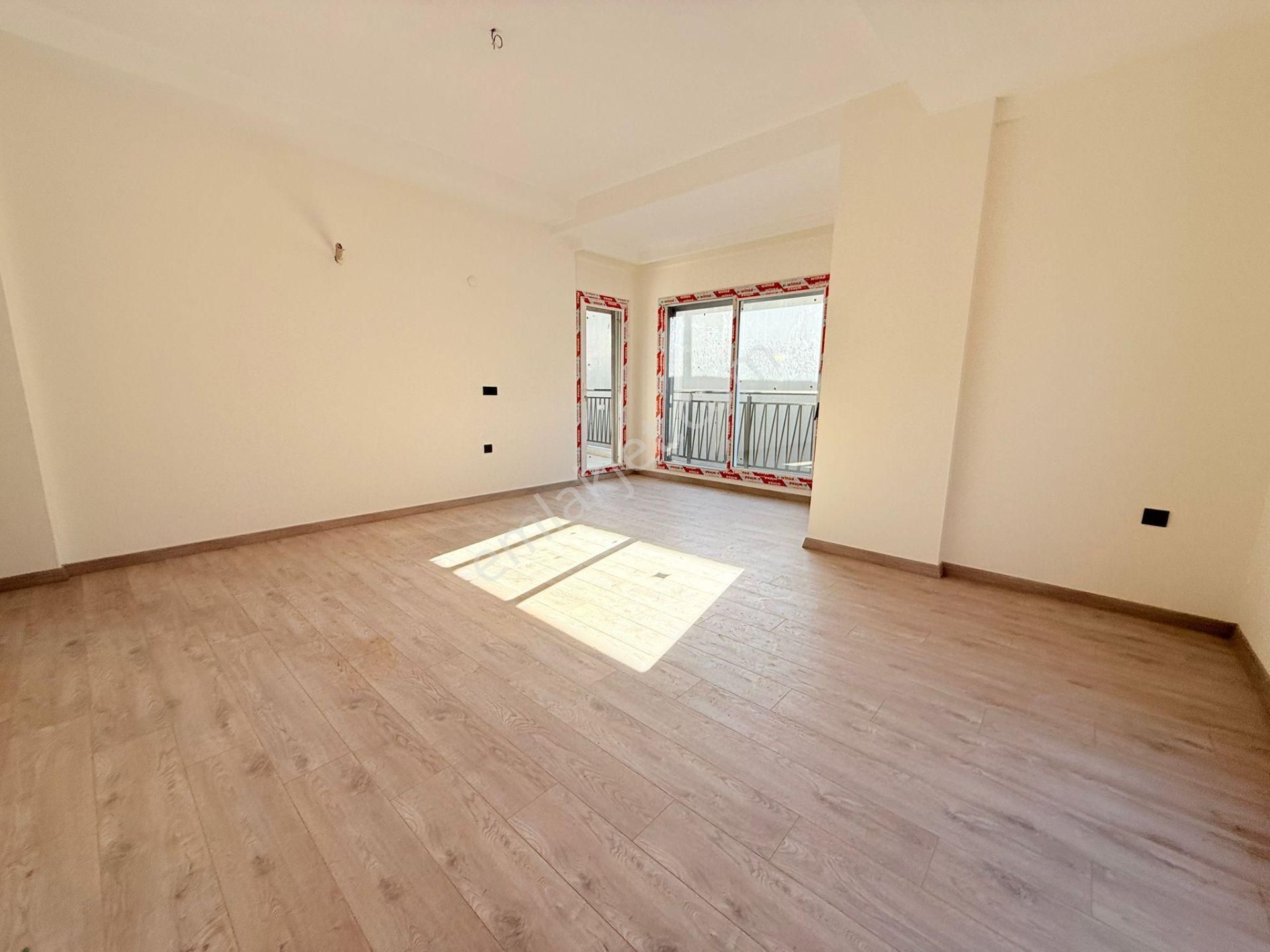 Kusadasında Satılık 7/24 Güvenlik-havuz-fitness-otopark-sosyal Alan-3+1/145 M2 Fırsat Daireler - Görsel 9