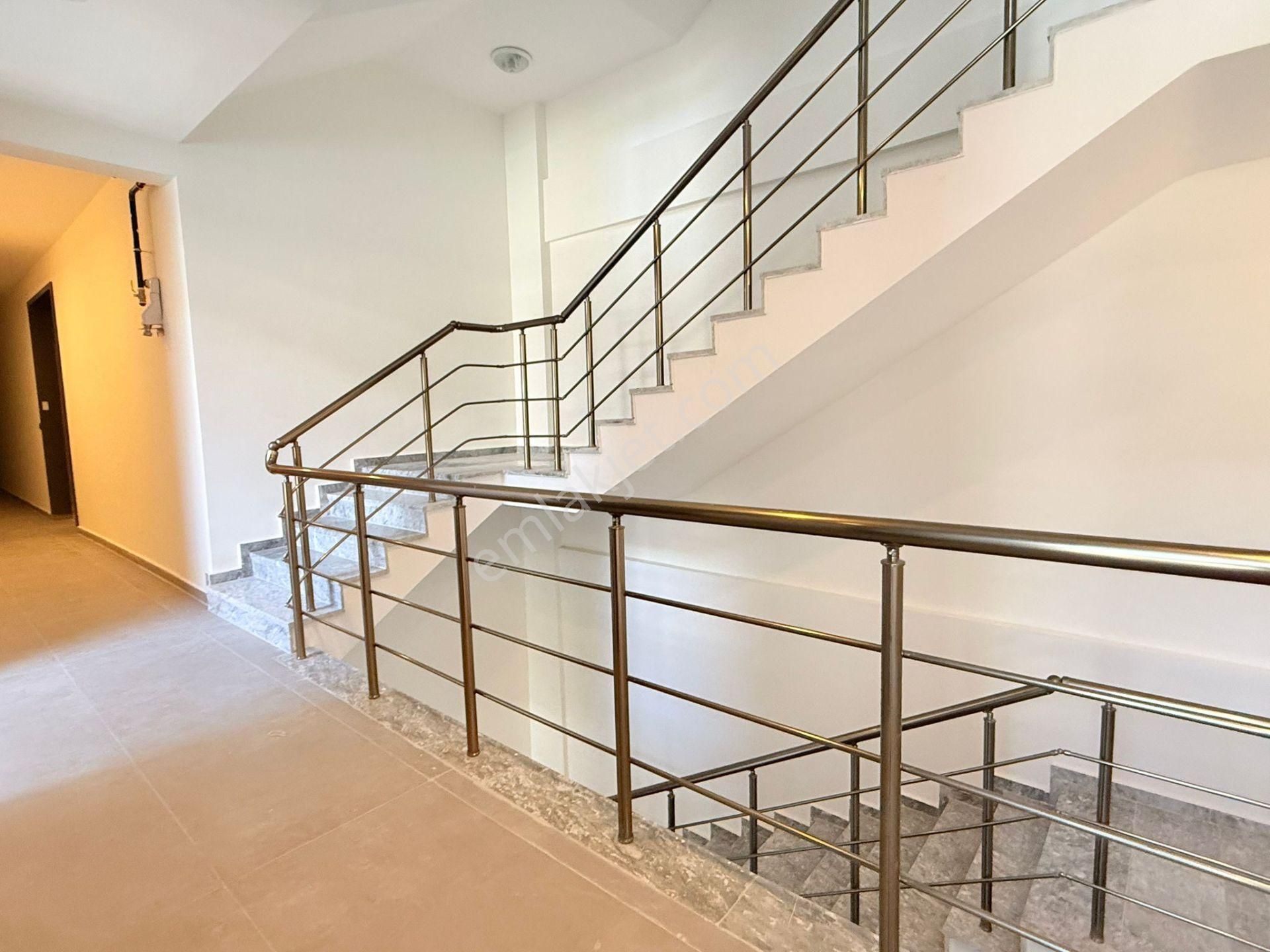 Kusadasında Satılık 7/24 Güvenlik-havuz-fitness-otopark-sosyal Alan-3+1/145 M2 Fırsat Daireler - Görsel 33