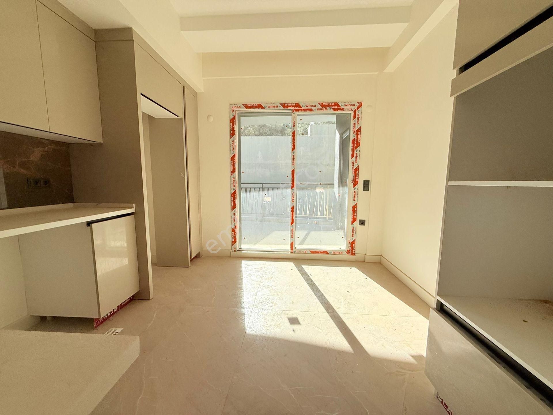 Kusadasında Satılık 7/24 Güvenlik-havuz-fitness-otopark-sosyal Alan-3+1/145 M2 Fırsat Daireler - Görsel 34