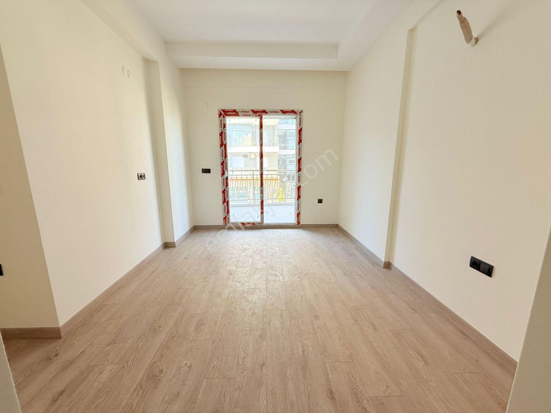 Kusadasında Satılık 7/24 Güvenlik-havuz-fitness-otopark-sosyal Alan-3+1/145 M2 Fırsat Daireler - Görsel 25