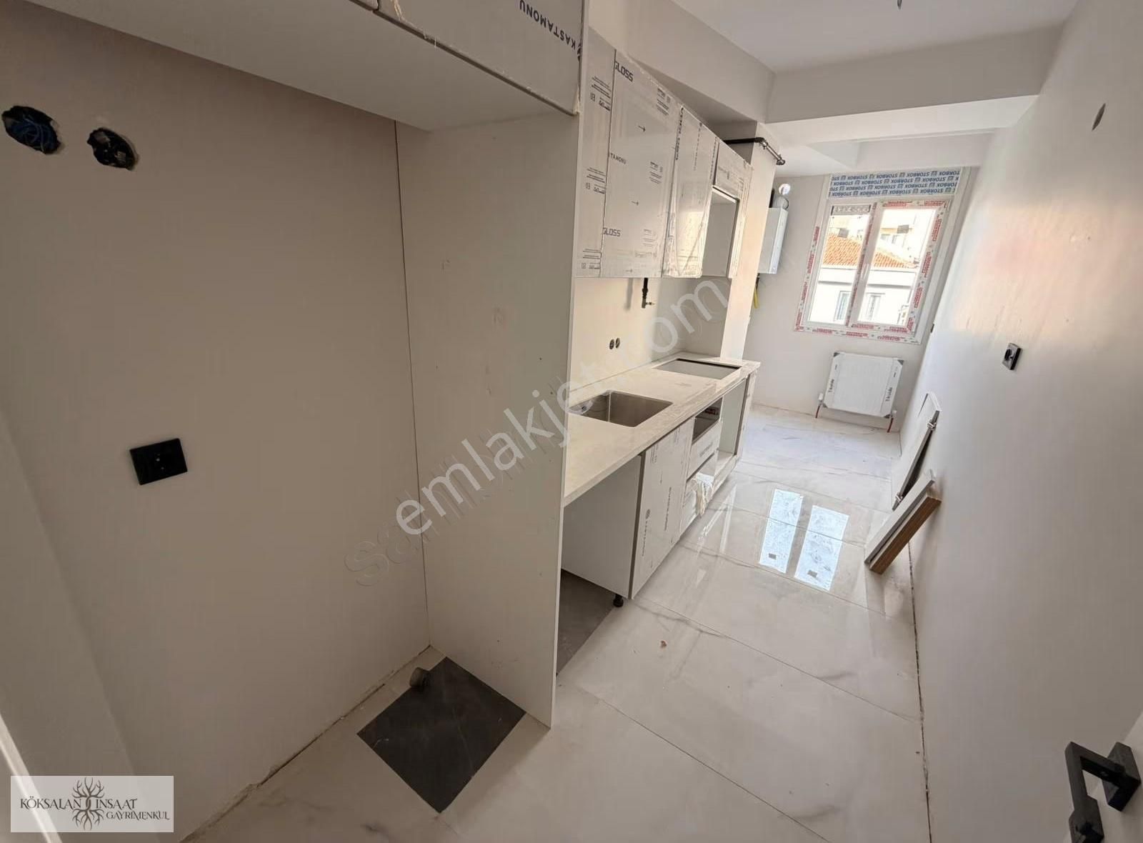 Köksalan'dan Altıntepe Cadde Yakın 3.kat Ön Cephe Balkonlu 3+1 - Görsel 7