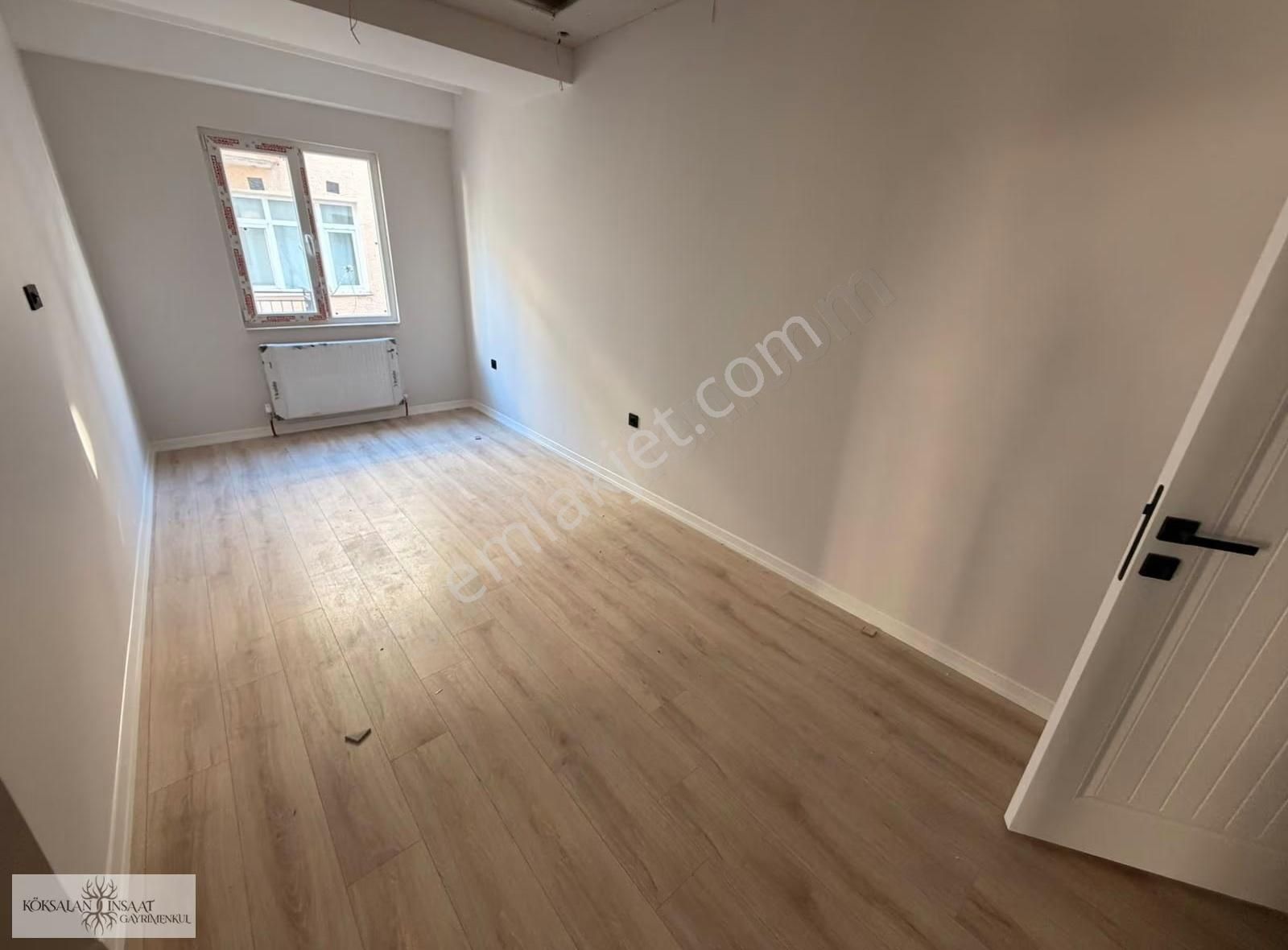 Köksalan'dan Altıntepe Cadde Yakın 3.kat Ön Cephe Balkonlu 3+1 - Görsel 2