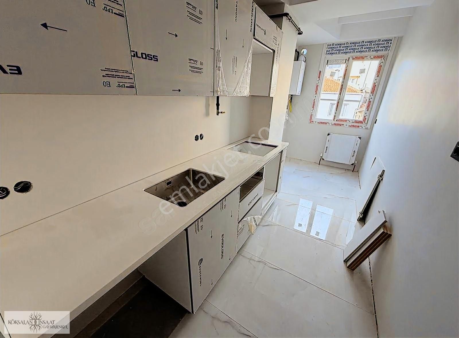 Köksalan'dan Altıntepe Cadde Yakın 3.kat Ön Cephe Balkonlu 3+1 - Görsel 14