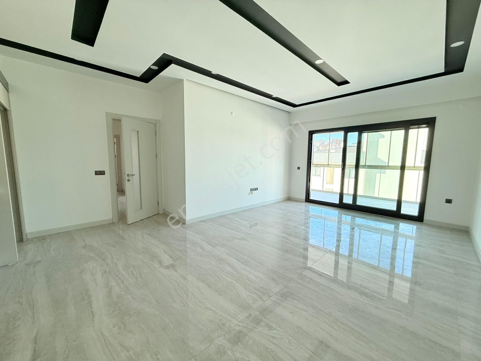 Merkezi Konumlu-güvenlık-havuz-bahçe-otopark-yerden Isıtma-sosyal Alan-ultra Lüx Daireler - Görsel 18