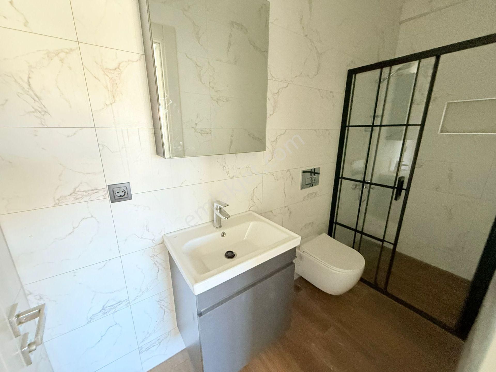 Merkezi Konumlu-güvenlık-havuz-bahçe-otopark-yerden Isıtma-sosyal Alan-ultra Lüx Daireler - Görsel 29