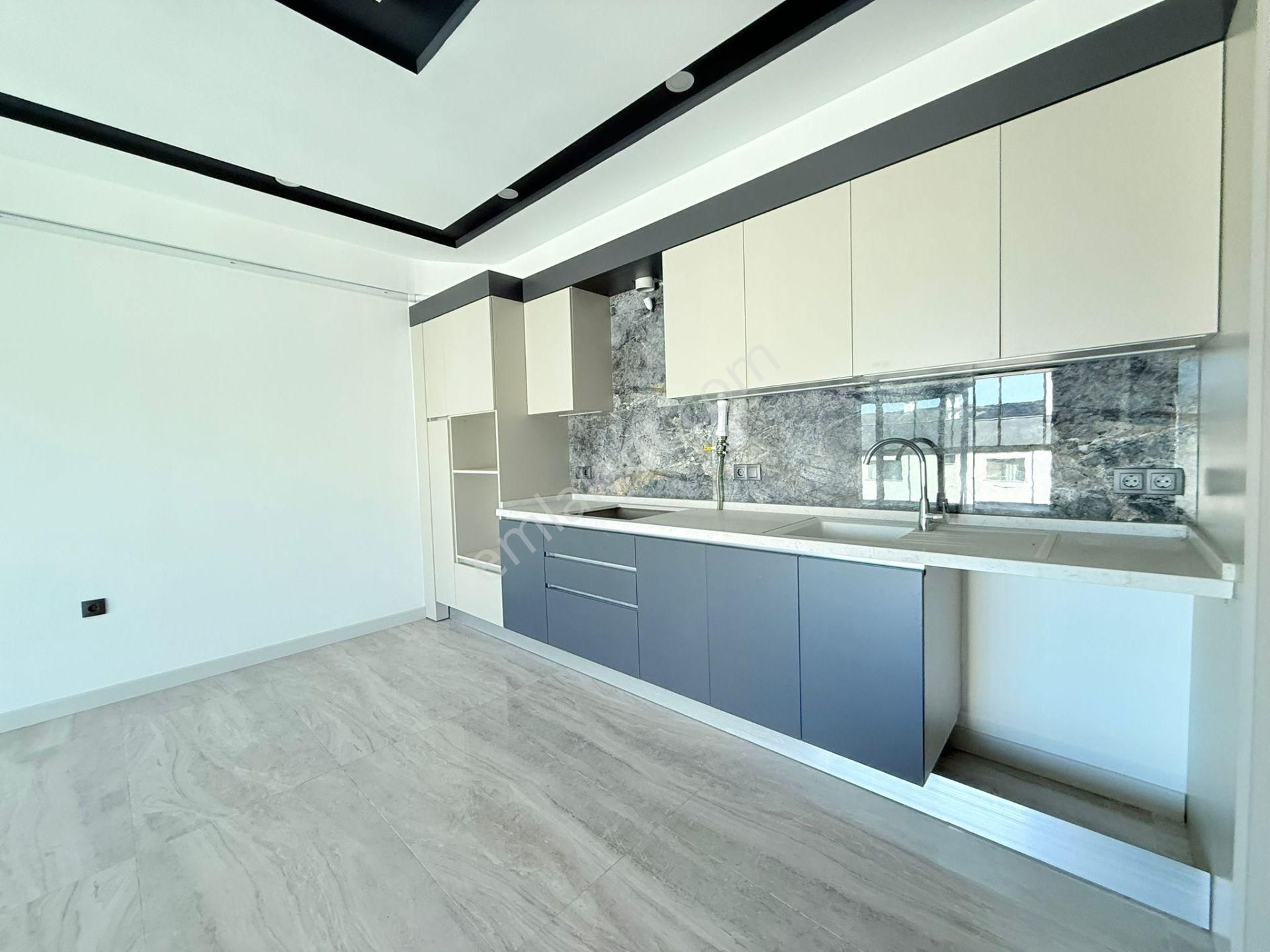 Merkezi Konumlu-güvenlık-havuz-bahçe-otopark-yerden Isıtma-sosyal Alan-ultra Lüx Daireler - Görsel 11