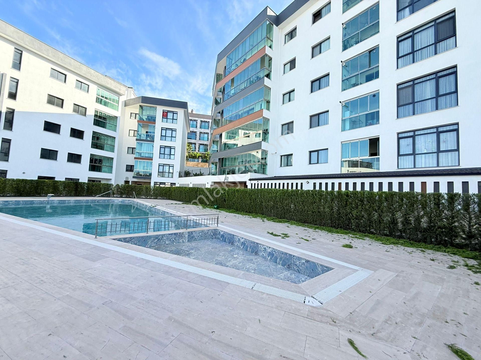 Merkezi Konumlu-güvenlık-havuz-bahçe-otopark-yerden Isıtma-sosyal Alan-ultra Lüx Daireler - Görsel 5