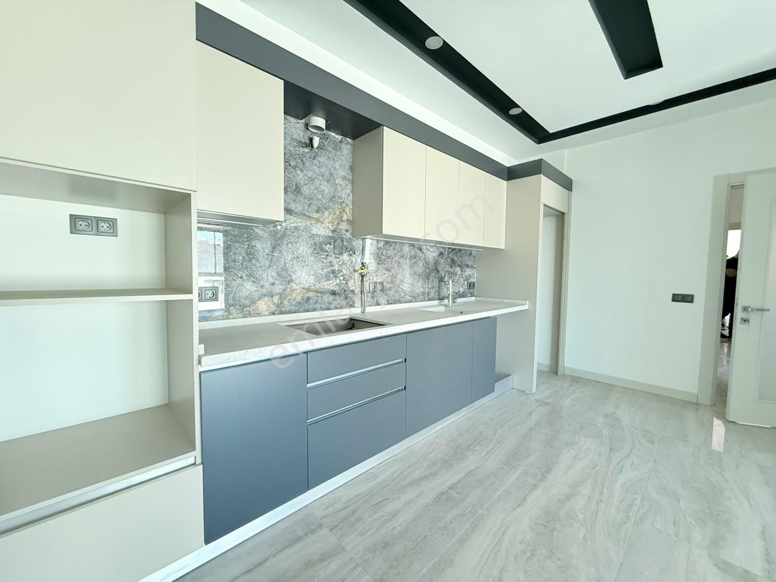 Merkezi Konumlu-güvenlık-havuz-bahçe-otopark-yerden Isıtma-sosyal Alan-ultra Lüx Daireler - Görsel 15