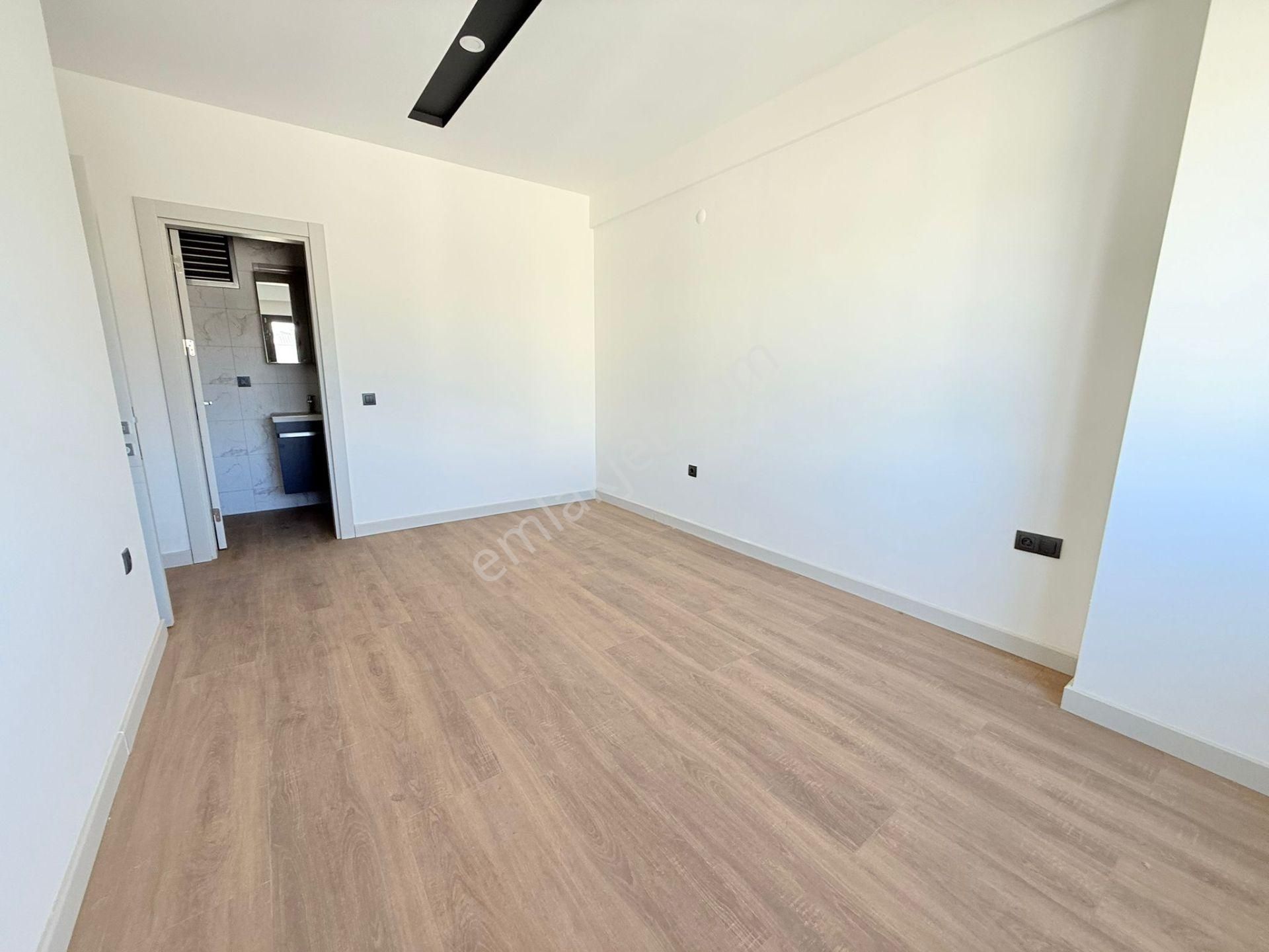 Merkezi Konumlu-güvenlık-havuz-bahçe-otopark-yerden Isıtma-sosyal Alan-ultra Lüx Daireler - Görsel 28