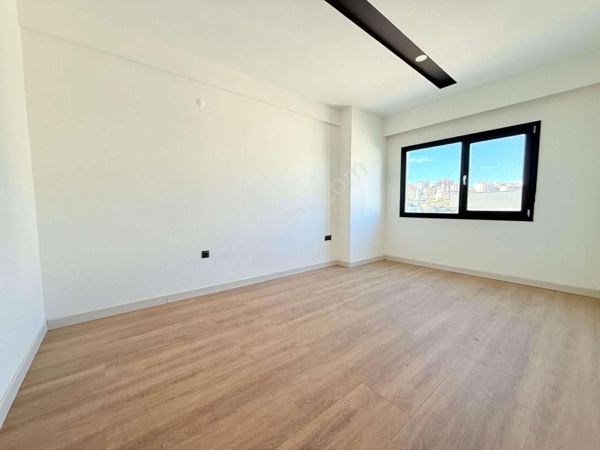 Merkezi Konumlu-güvenlık-havuz-bahçe-otopark-yerden Isıtma-sosyal Alan-ultra Lüx Daireler - Görsel 30