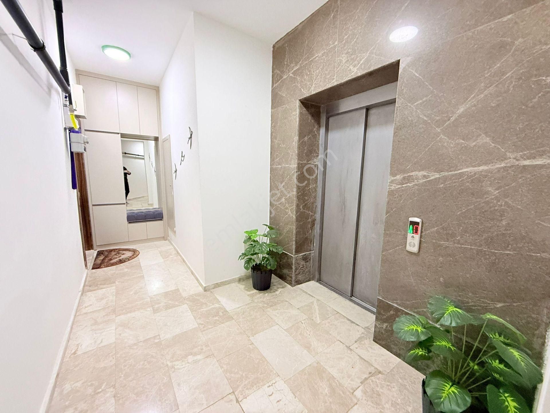 Merkezi Konumlu-güvenlık-havuz-bahçe-otopark-yerden Isıtma-sosyal Alan-ultra Lüx Daireler - Görsel 35