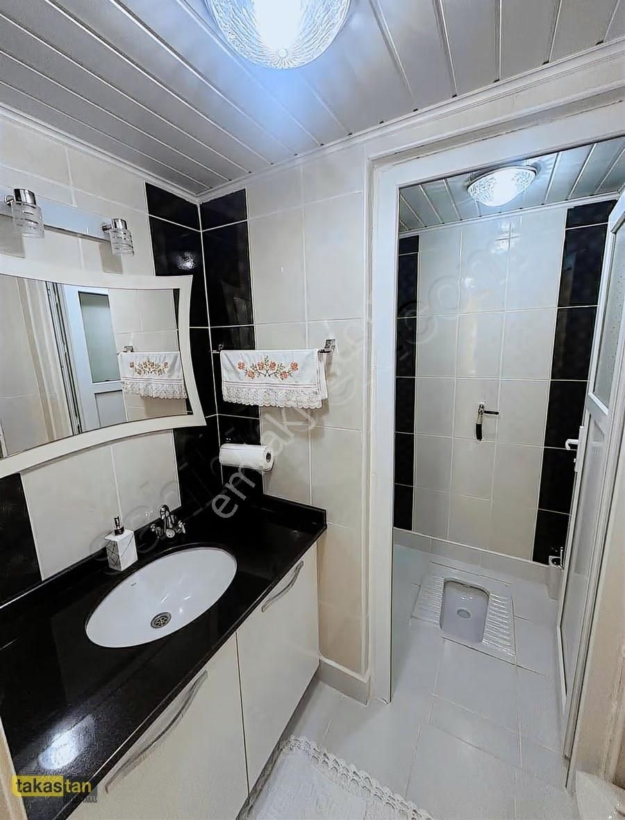 Takas Emlaktan Fıstıklık Merkez De Masrafsız Satılık 3+1 Daire - Görsel 2