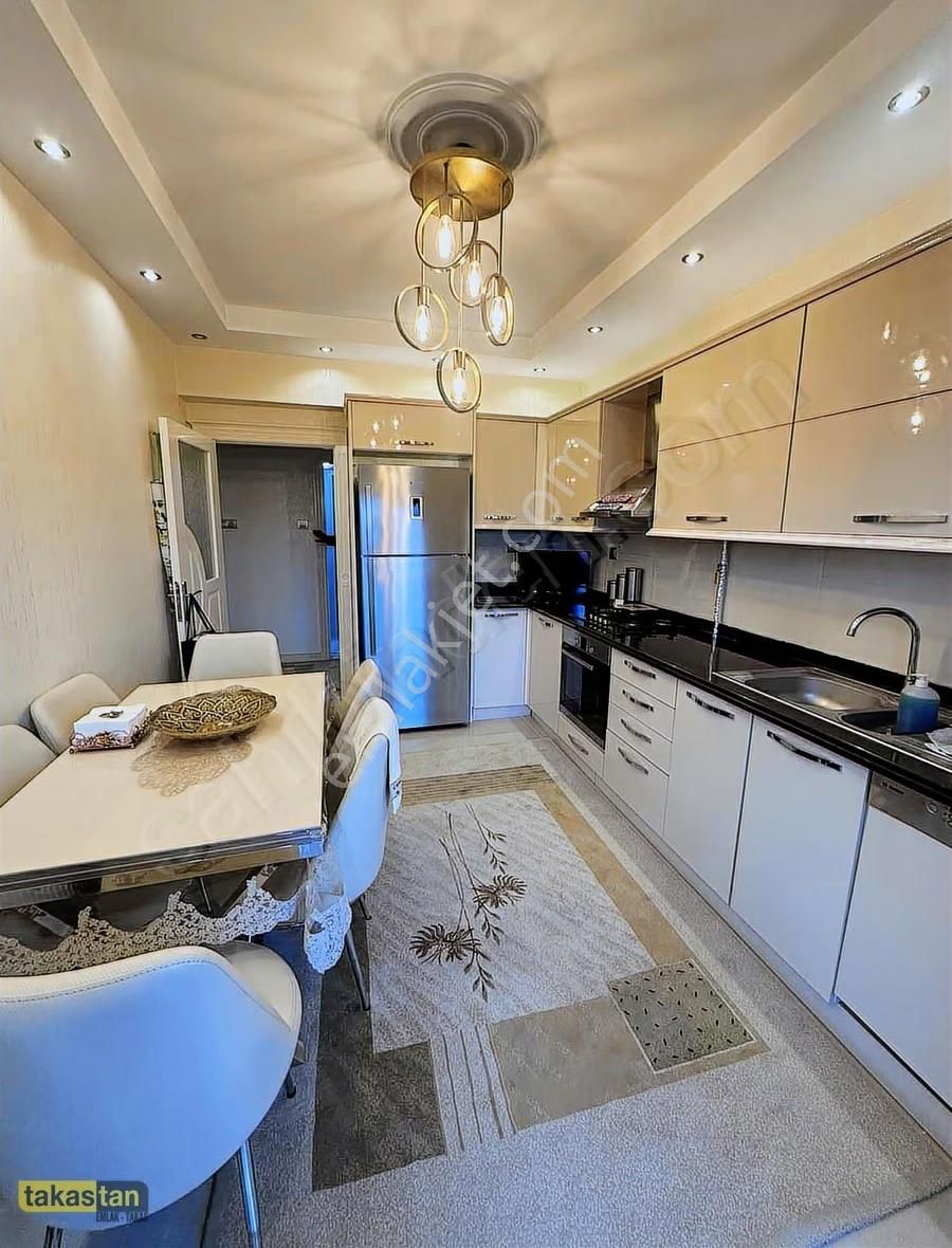 Takas Emlaktan Fıstıklık Merkez De Masrafsız Satılık 3+1 Daire - Görsel 26