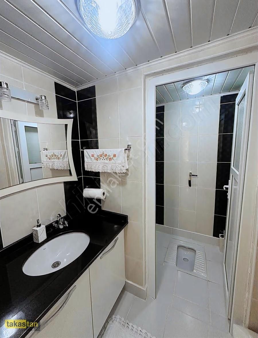 Takas Emlaktan Fıstıklık Merkez De Masrafsız Satılık 3+1 Daire - Görsel 7