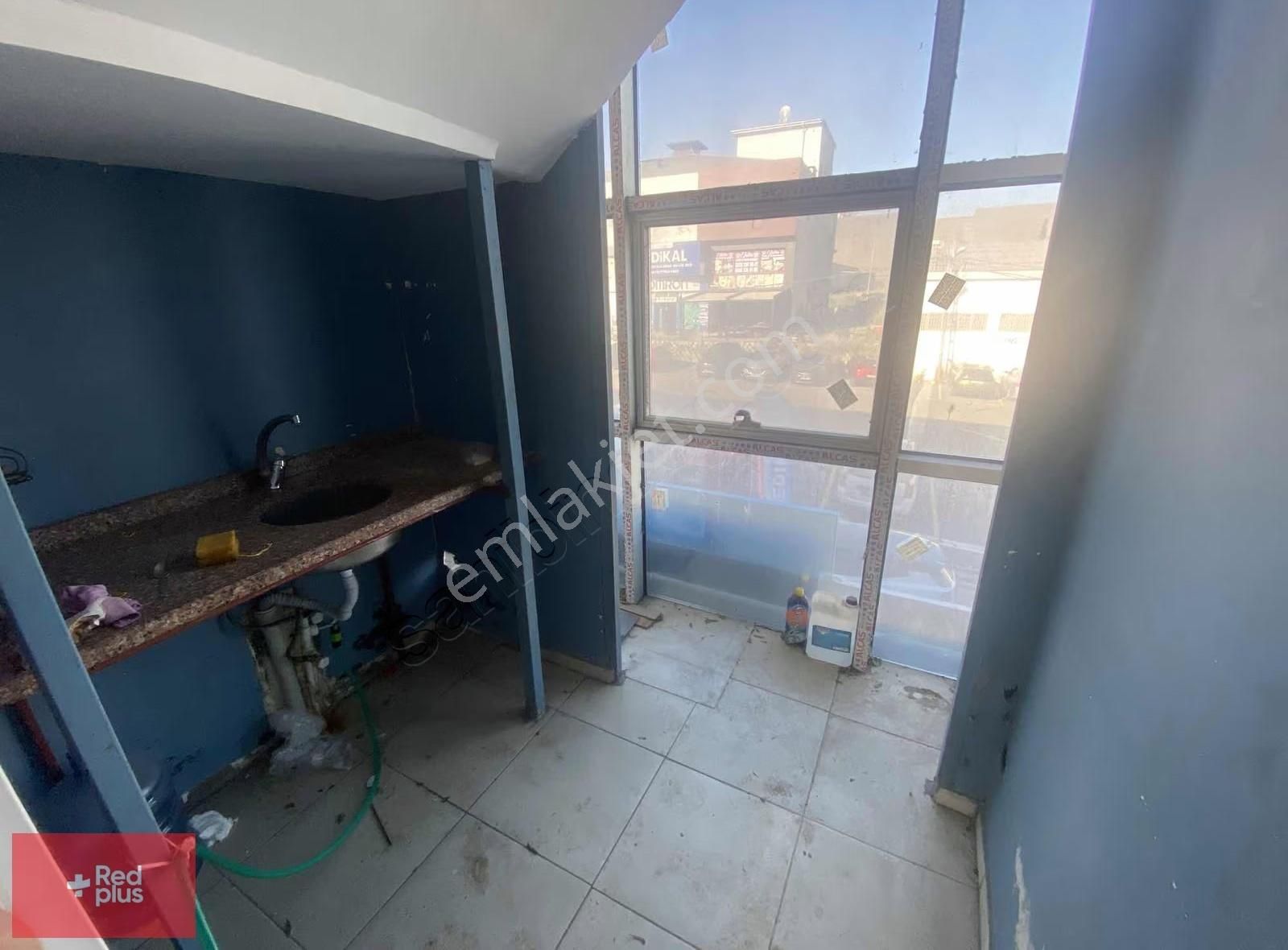 Büyükçekmece Mimarsinan Devlet Hastanesi Karşısı Kiralık Dükkan - Görsel 6