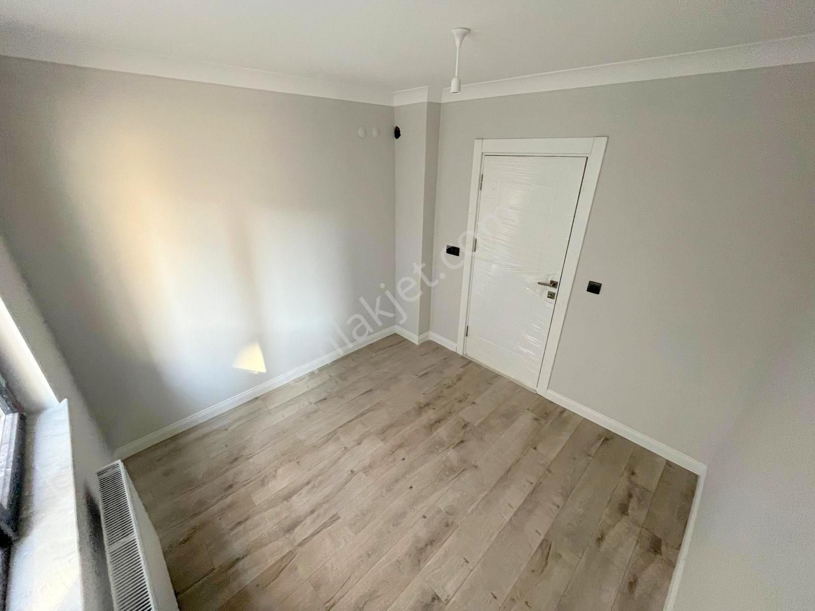 Hemdem Gayrimenkul'den Elvanda Yeni Sıfır Bina Asansörlü Ebeveyn Banyolu Arakatta 3+1 Satılık Daire - Görsel 16