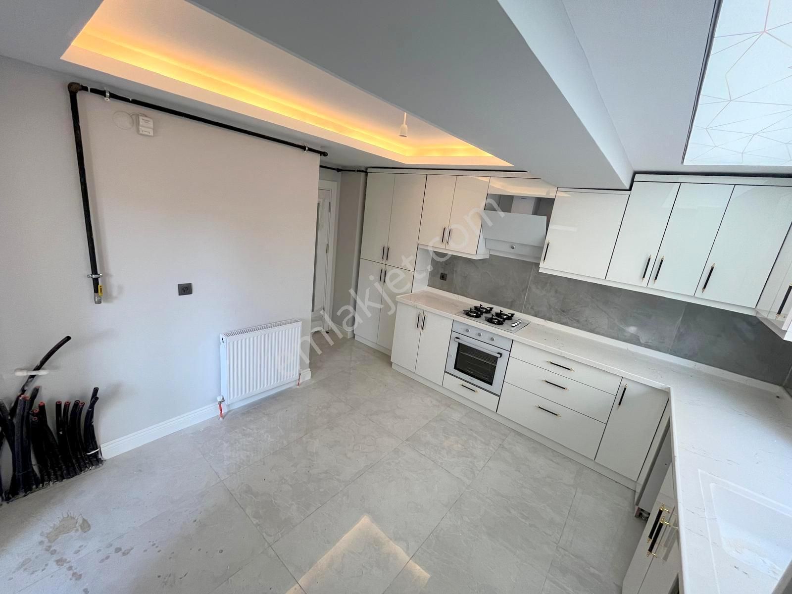 Hemdem Gayrimenkul'den Elvanda Yeni Sıfır Bina Asansörlü Ebeveyn Banyolu Arakatta 3+1 Satılık Daire - Görsel 5