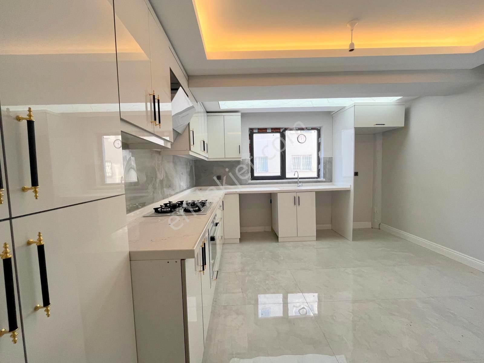 Hemdem Gayrimenkul'den Elvanda Yeni Sıfır Bina Asansörlü Ebeveyn Banyolu Arakatta 3+1 Satılık Daire - Görsel 3