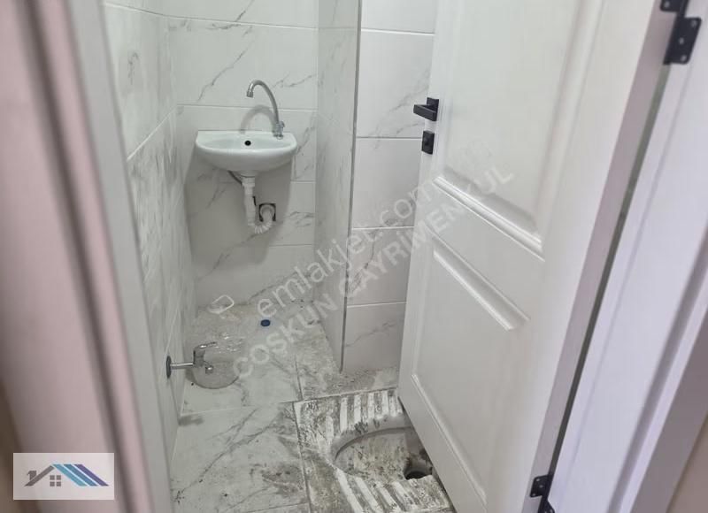 Pendik Dumlupınar Metroya Yürüme Mesafesinde Sıfır Kiralık 2+1 - Görsel 5