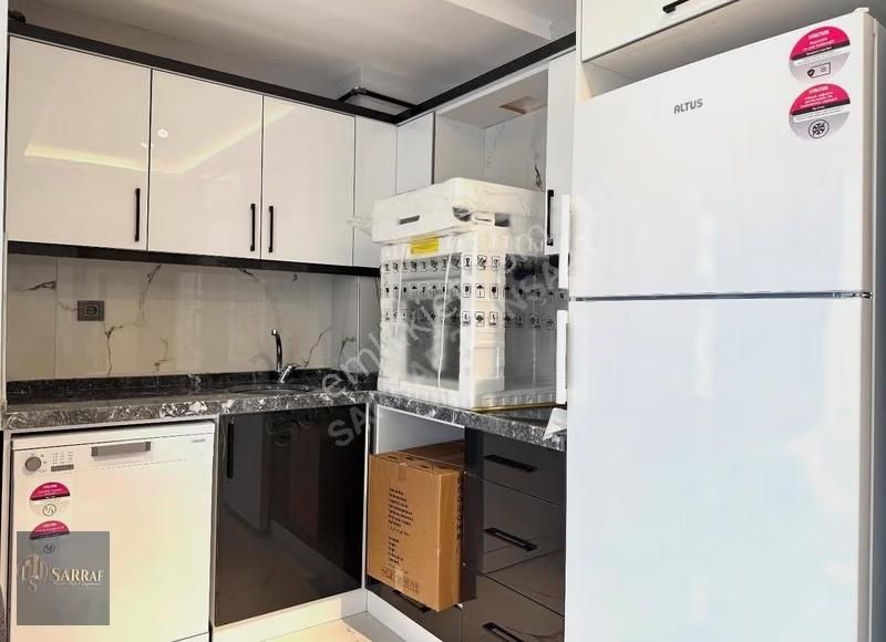 Metrobüse 5 Dakika İçi Sıfır Lüks Eşya Dizili Butik Sitede - Görsel 20