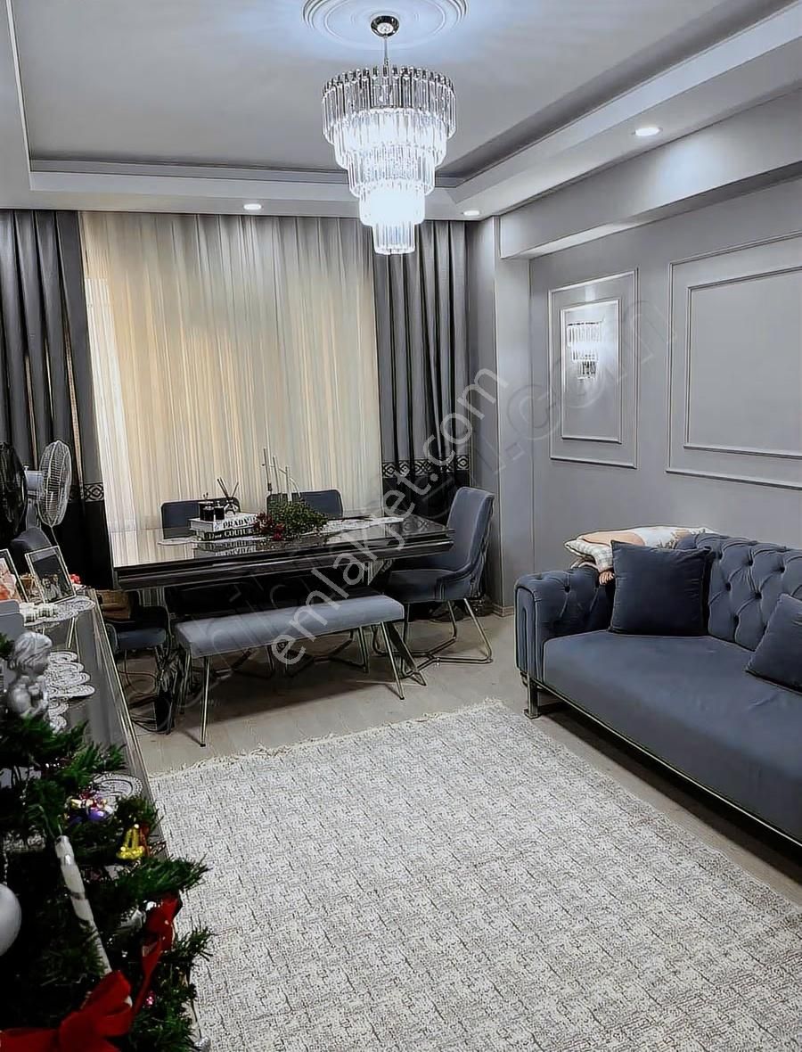Altıntepside Ebeveyn Banyolu 3+1 Daire - Görsel 13