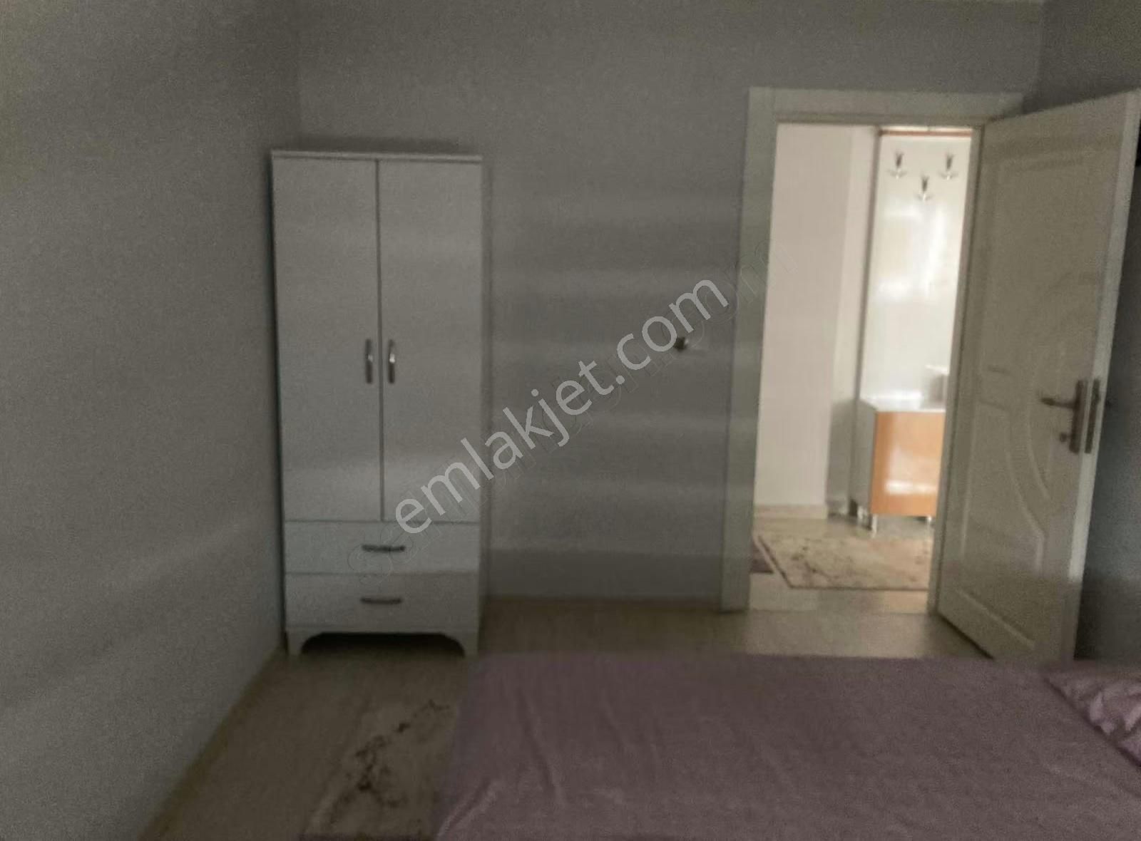 Pazarcı Mahallesinde Eşyalı Kiralık 1+1 Daire - Görsel 2