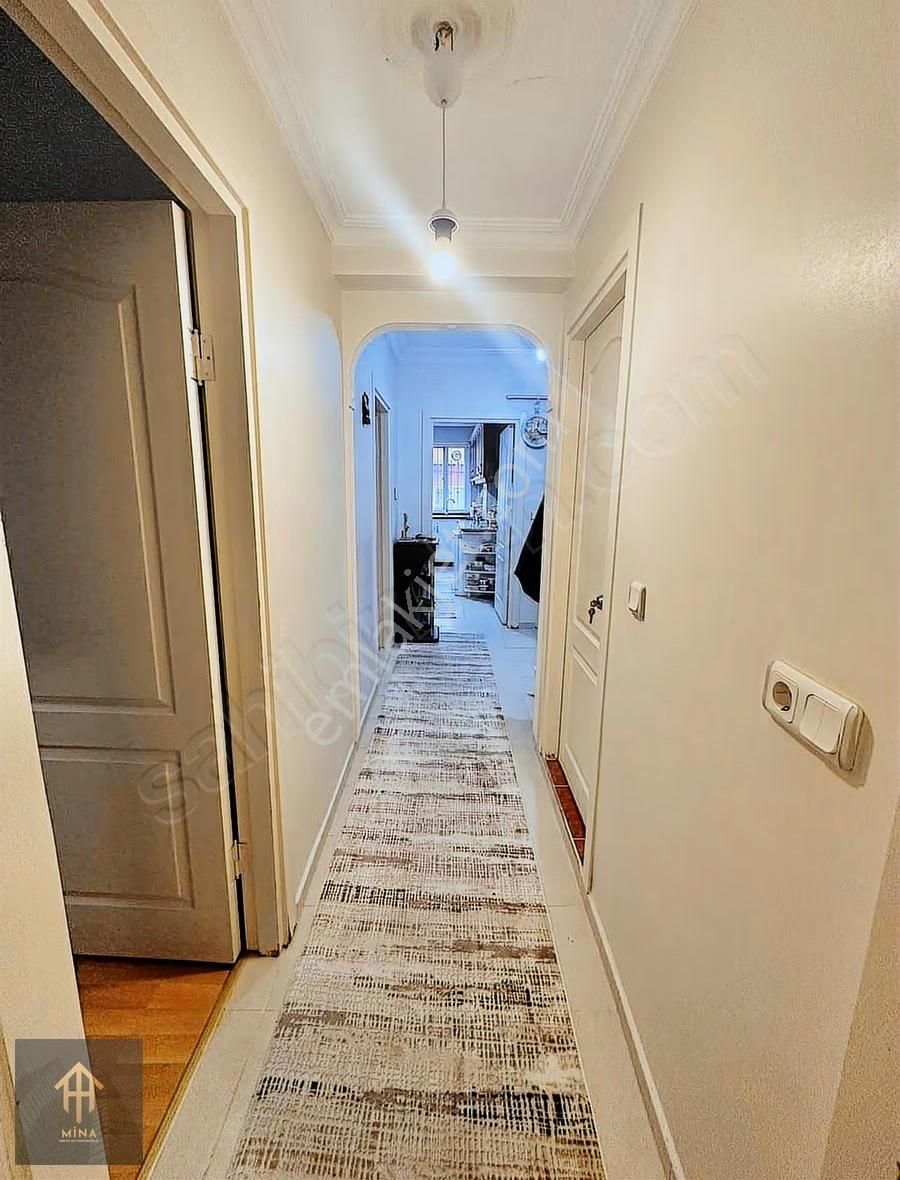 Metrobüse 5 Dk Mesafede 3 Katlı Bina Ön Cephe Büyük 2+1 - Görsel 13